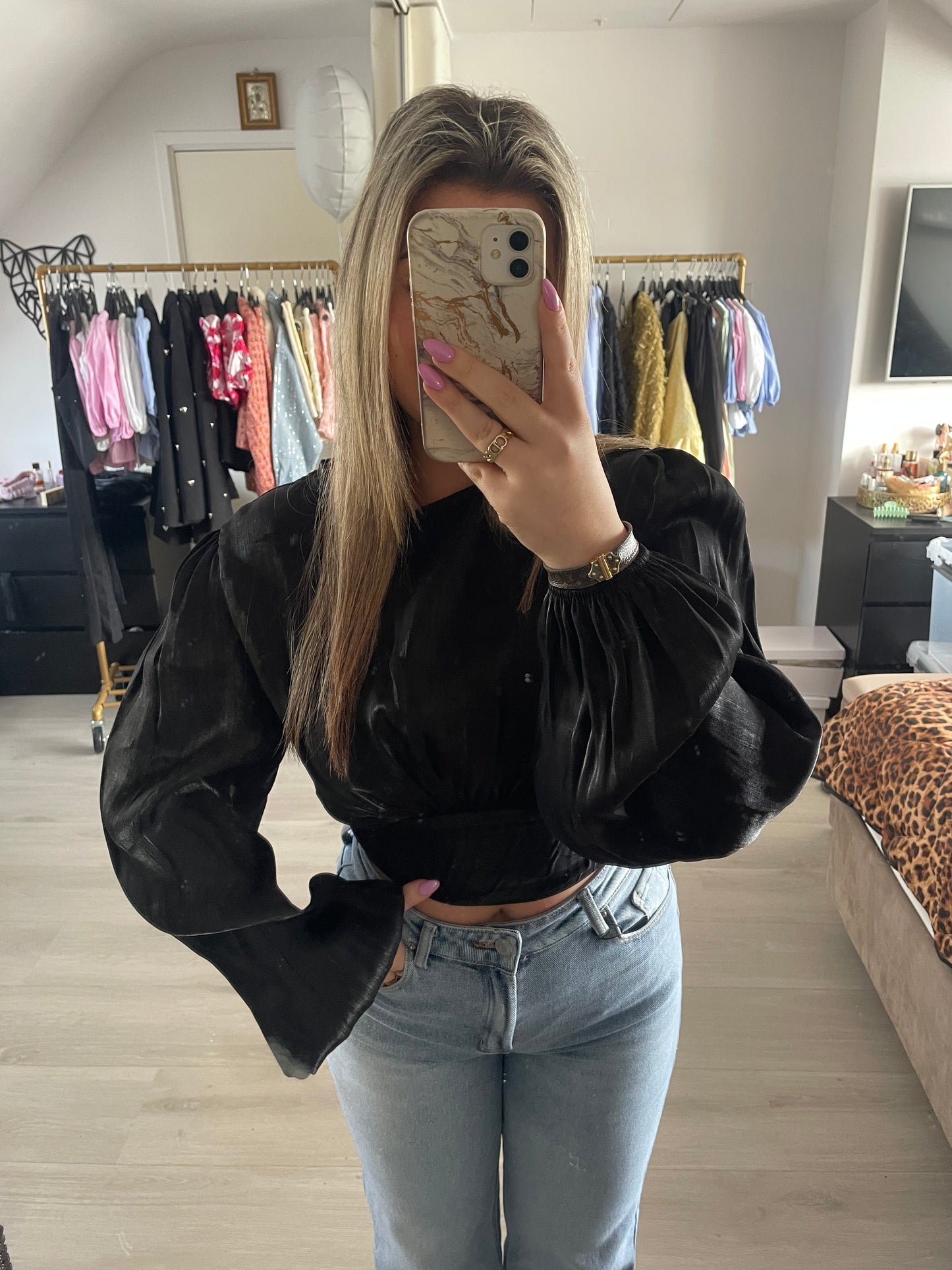 Luxe Satin Puff Top - Zwart